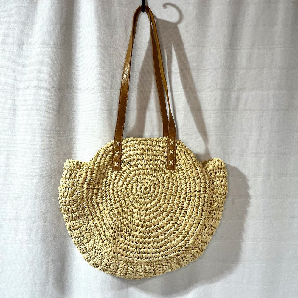 Round Woven Straw Shoulder Bag / Purse